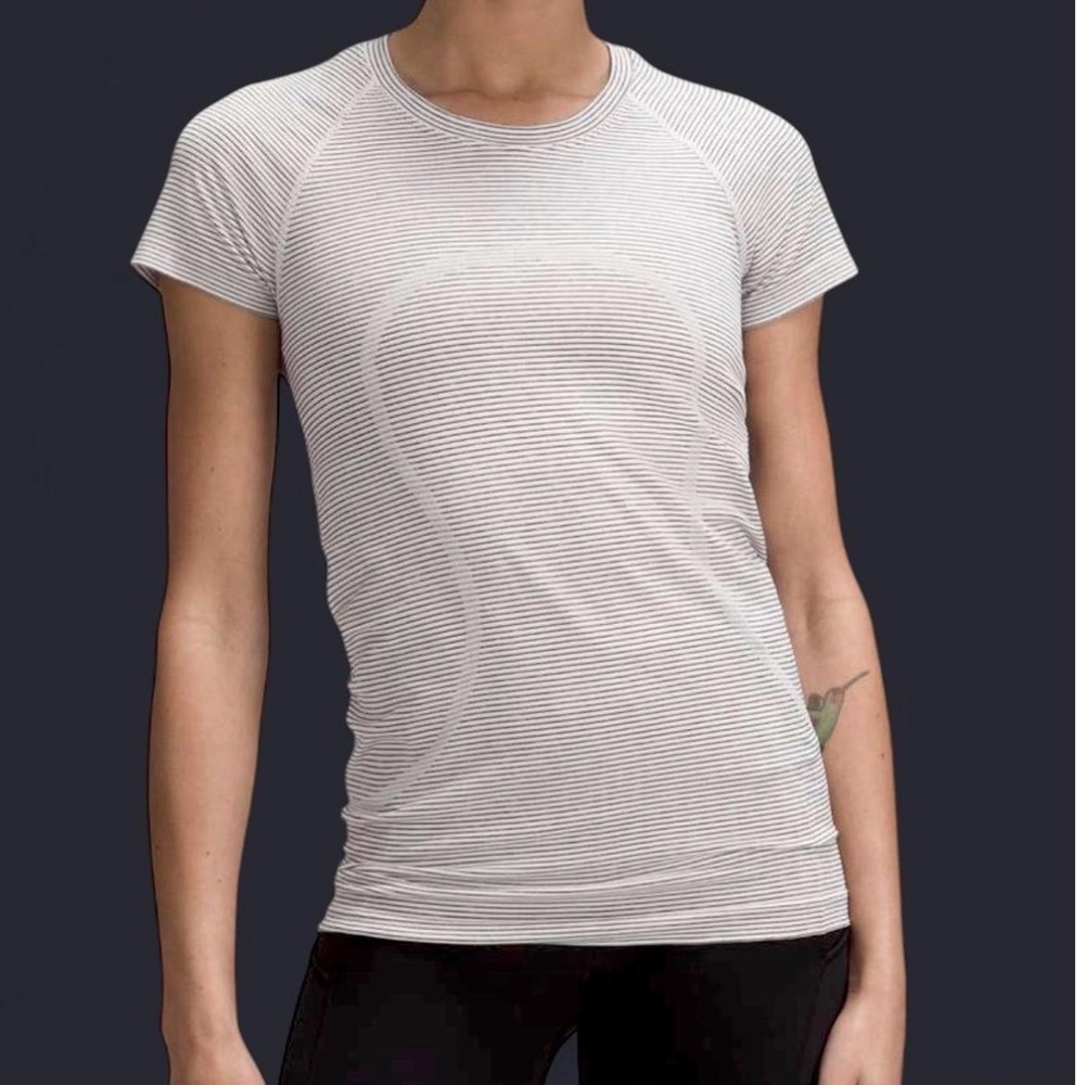 Lululemon Gray Swiftly Tech Short Sleeve Crew Striped Running Shirt Size M